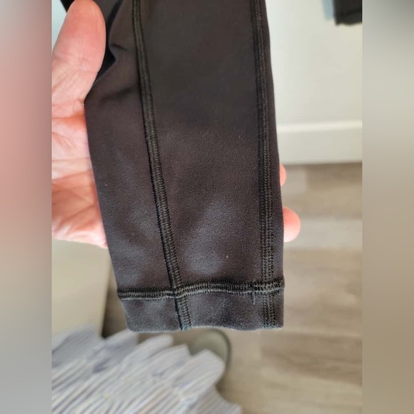 Lululemon✨Principal Dancer Golden Lining Tight *28"✨Black✨RARE LIKE NEW✨sz 6 - Picture 11 of 16